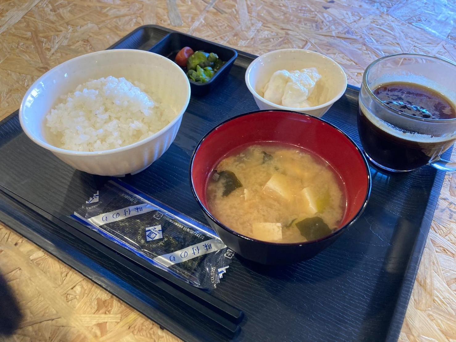 Guesthouse Lululu 無料朝食&夕食ｶﾚｰ 街まで電車8分 ﾛｰｿﾝ隣 Kōchi Exterior foto